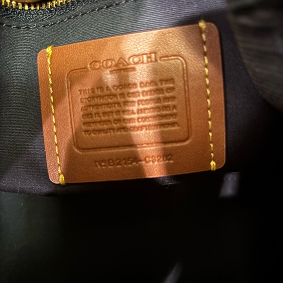 Coach Field Tote - Picture 4 of 4